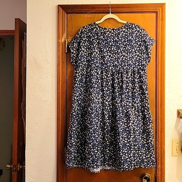 Emery Rose dress - L size - Navy blue floral - Picture 2 of 3